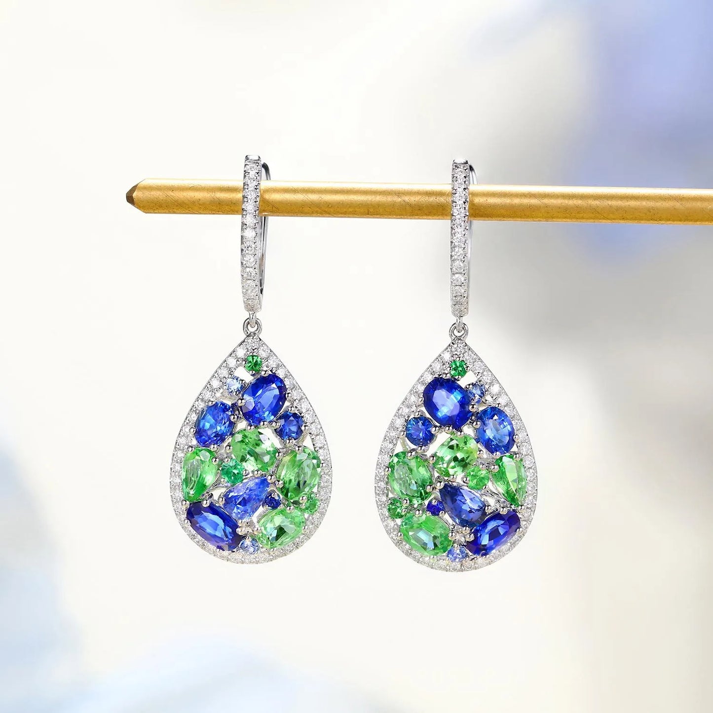 Emerald Drop & Sapphire Set - Luxurious Elegance in Green and Blue