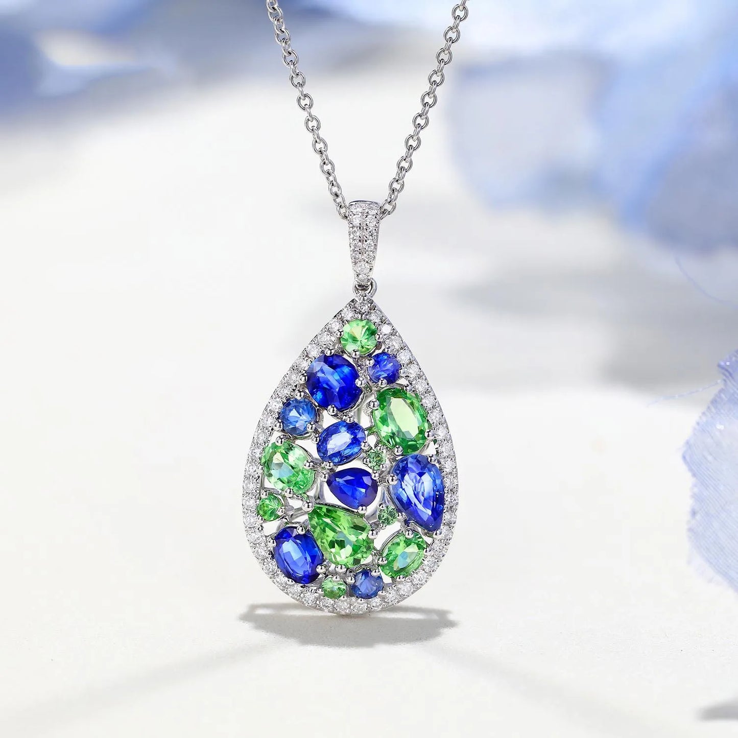 Emerald Drop & Sapphire Set - Luxurious Elegance in Green and Blue