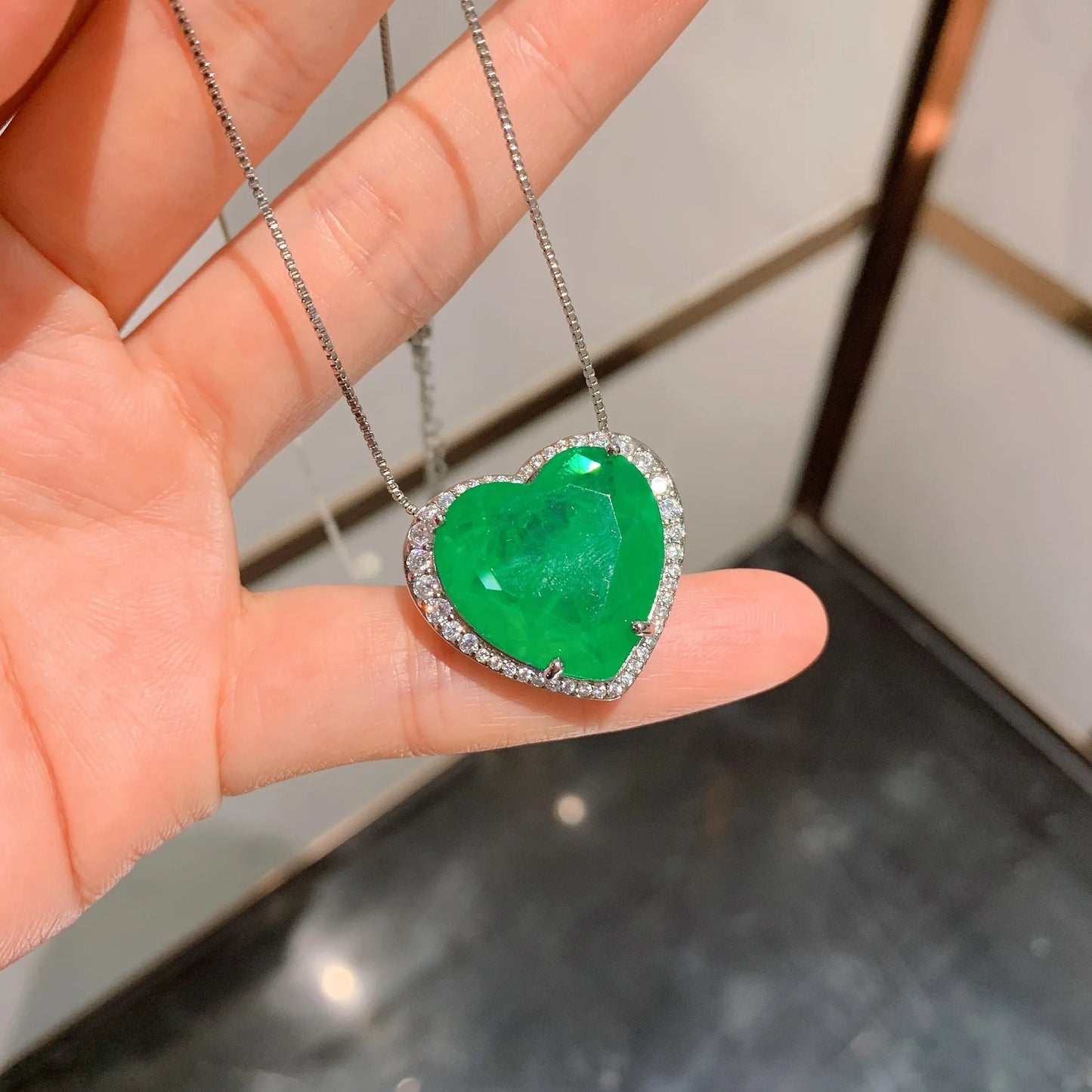 Paraiba Emerald Heart Crystal Pendant – Romantic Necklace for Women