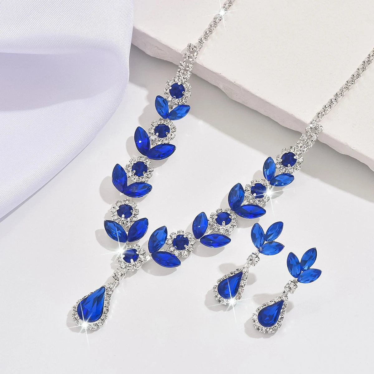 Elegant Gemstone Teardrop Jewelry Set – Necklace & Earrings for Women